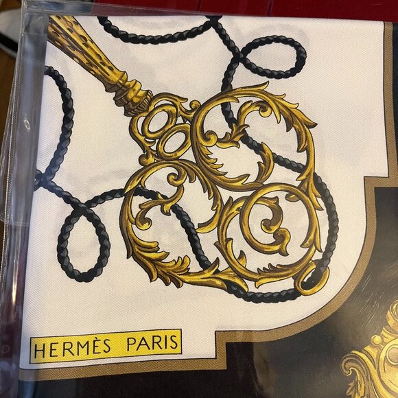 Hermes scarf: skeleton keys - Picture 1 of 1